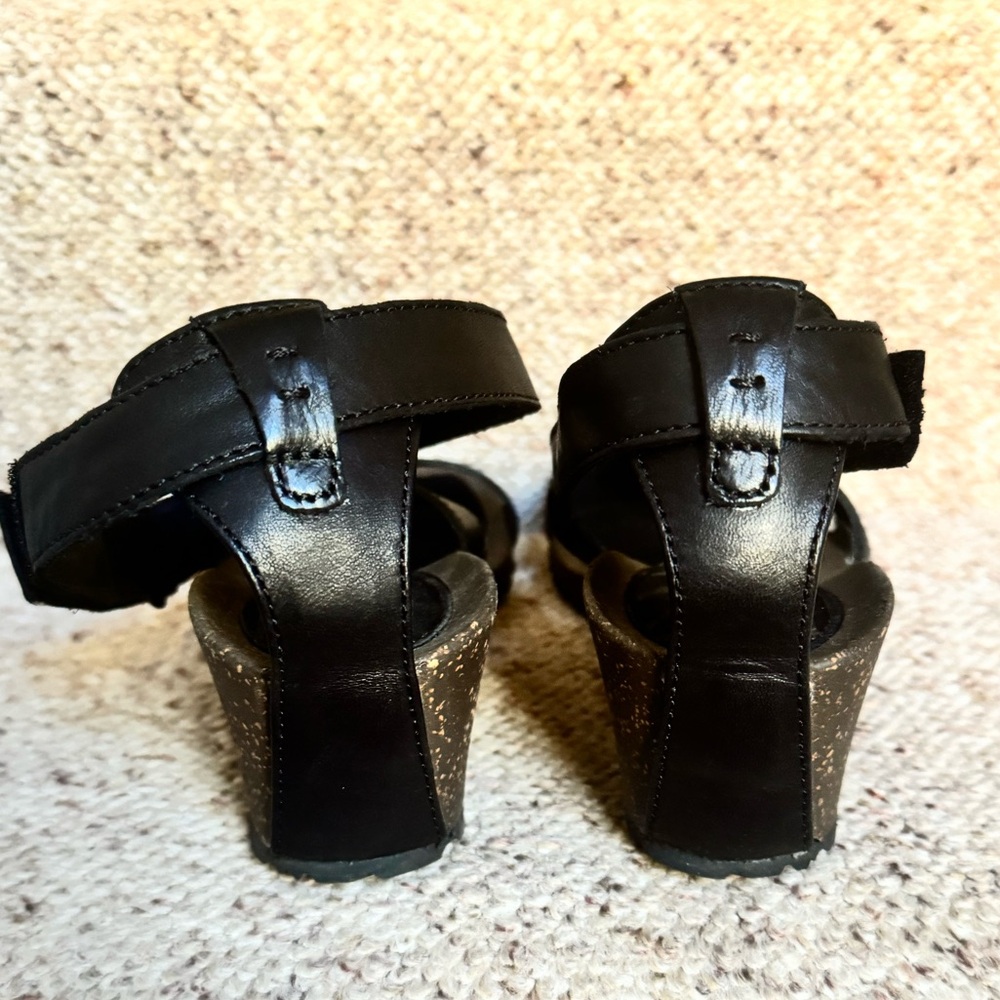 Teva Cabrillo Crossover Leather Wedge Sandals - Picture 6 of 8